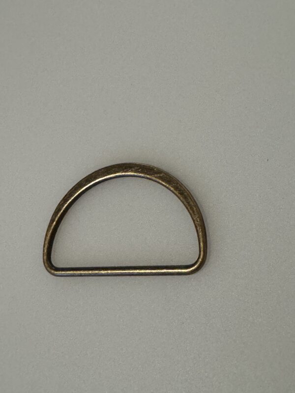 D-ringen messing