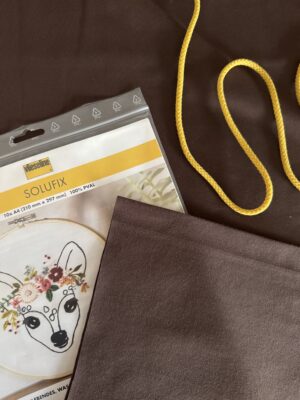 pakket bruin met oker