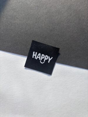 label happy